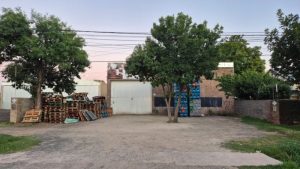 Robo a una distribuidora en Soldini: cuatro sujetos se llevaron dinero y las grabaciones de las cámaras de seguridad