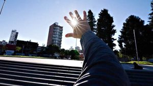 Sábado con mucho calor y cielo algo nublado
