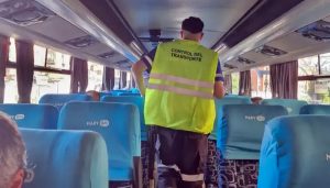 Encontraron en la Terminal de Ómnibus de Rosario a un hombre que padece esquizofrenia y era buscado en Jujuy