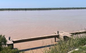 Pescador encontró el cuerpo de un hombre en la barranca del Paraná frente a Puerto Norte