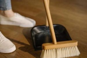 Barrer es cosa de antes: el revolucionario invento para dejar sin mugre los suelos