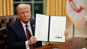 Un mes en el poder: las órdenes de Trump que revolucionaron décadas de políticas migratorias