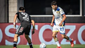 Desde la Tribuna: la cabeza en el domingo y el cuerpo en el miércoles