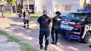 Una mujer fue asesinada a balazos en barrio Belgrano en la mañana de este martes