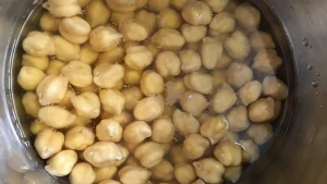 A tomar nota: truco casero para ablandar garbanzos en minutos
