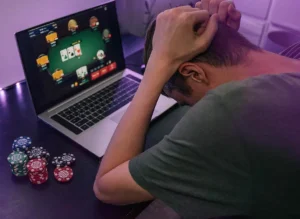 Bancos, tarjetas de crédito y empresas de juego buscan articular medidas para evitar el ingreso de menores a plataformas de apuestas