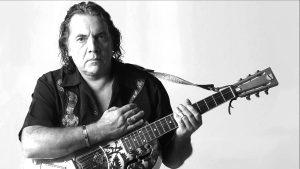 Dos décadas de la partida de Pappo, el músico que hizo de su incorrección y gran talento todo un estilo