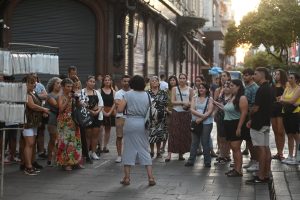 Rosario a pie: los recorridos guiados por la ciudad tuvieron un 33% más de asistentes durante 2024