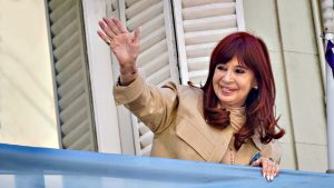Cristina Kirchner criticó a Javier Milei por acudir al FMI: "Tirás la toalla, igual que Mauricio Macri"