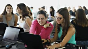 Atención estudiantes: la UNR lanza sus becas 2025