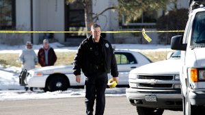 Detienen a una mujer que dejó morir a su madre: la hallaron mutilada con 54 perros deambulando alrededor del cuerpo