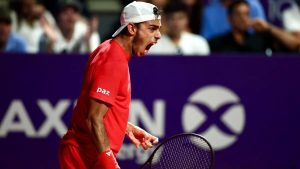 Saber sufrir para después ganar: Cerúndolo remontó un juego difícil y debutó con triunfo en el Masters 1000 de Indian Wells