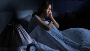 Casi la mitad de la población no duerme bien y se enferma: qué hacer