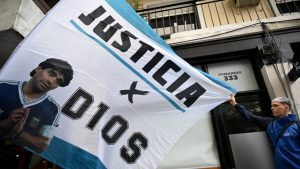 "Ya no tenía signos vitales hacía un tiempo largo", la escalofriante declaración del médico que confirmó la muerte de Maradona