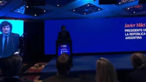 Qué es la fotofobia, el síntoma que reveló sufrir Javier Milei