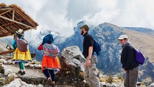 El lugar con la menor gravedad de la Tierra está en Perú: las personas que lo visitan se vuelven más livianas