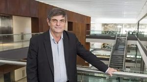 El economista Carlos Seggiaro disertará en en la Facultad de Ciencias Económicas de la UNR