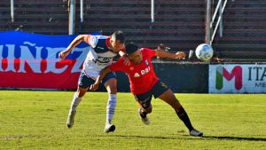 Central Córdoba y Deportivo Español juegan por los cuartos de final del Reducido de la Primera C