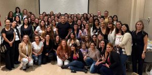 Homenaje a las Mujeres Sanitaristas: un desayuno con reflexión y asesoramiento especializado