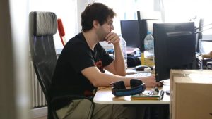 Dismorfia de productividad, la percepción distorsionada que hace sentir que no se trabaja lo suficiente