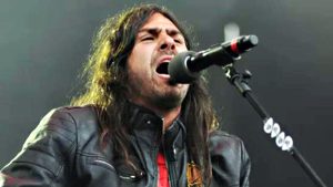 Acusan al cantante de La Mancha de Rolando por atropellar a un motociclista y darse a la fuga