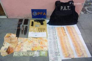 Imputan a un jefe policial de Santa Fe y a seis subordinados por torturar a detenidos para robar drogas en operativos ilegales