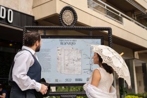 El Paseo del Siglo renovó cartelería histórica en el marco del Tricentenario de Rosario
