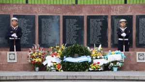 A 43 años de la Guerra de Malvinas, Milei firmó decreto para reconocer a soldados como subtenientes de reserva