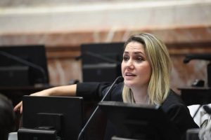 Reforma Constitucional: Carolina Losada aboga por límites a la reelección y fin de fueros