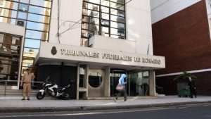 Guardias mínimas en los tribunales federales por reclamo salarial