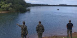 Una familia cayó al río Paraná cuando quería cruzar a Paraguay y murió una nena de 4 años