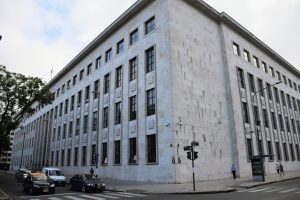 Otorgan a un hombre la adopción de los dos hijos de la mujer conviviente