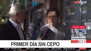 “Tuve que quemar mis ahorros”: la respuesta de un vecino sobre el dólar sin cepo