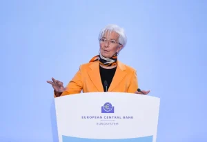 Lagarde: "Los aranceles de Estados Unidos serán perjudiciales para el mundo"