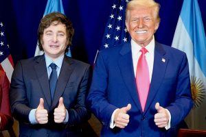 Crisis cambiaria: en el tramo final de la negociación con el FMI, Javier Milei y Luis Caputo viajan de sorpresa a Estados Unidos