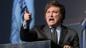 Deploran las "expresiones agraviantes y violentas" de Milei hacia periodistas