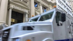 El Banco Central volvió a vender divisas mientras el gobierno de Milei busca tranquilizar al mercado cambiario