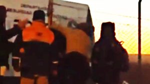 Tensión y violencia en el piquete de Ruta 7: piñas y piedrazos en medio del corte de ceramistas