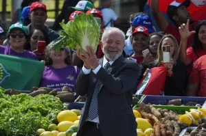 La desigualdad en Brasil se redujo en 2024 al menor nivel de su historia