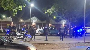 Murió el policía que cayó de su moto y fue atropellado por un auto en avenida Belgrano y San Martín