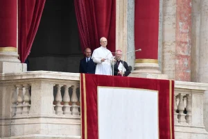 El Papa León XIV pide paz en Ucrania, tregua en Gaza y liberación de rehenes en su mensaje dominical
