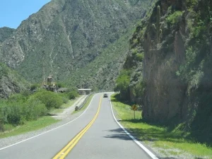 ¿Todas las fotomultas son legales? Vialidad Nacional controla su correcta instalación en rutas de todo el país