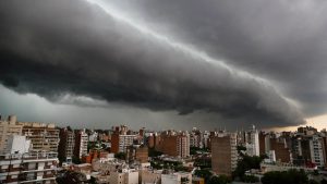 Alerta Tormenta: Lifschitz propone un sistema de mensajería instantánea de advertencia ciudadana