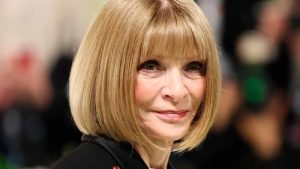 La mujer que inspiró "El diablo viste a la moda", Anna Wintour, dejó la edición de Vogue