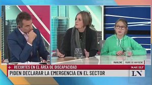 Ian Moche, joven activista con autismo y su mamá, Marlene Spesso, también activista, participaron en el programa radial Circo Freak. Hablando de la “emergencia en discapacidad”