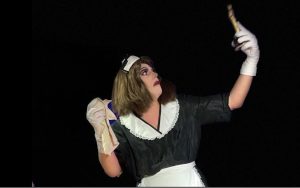 “Maldita Perla”: humor, crítica social, parodia, música y canciones, de la mano del actor y director Carlos Chiappero