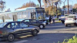 Accidente de tránsito en la zona norte: un ciclista quedó debajo de un colectivo