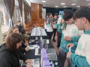 Se desarrolló por primera vez una “Expo Carreras” en la escuela “Pascual Chabás”
