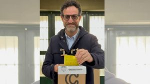 Sukerman: “La democracia empieza con el voto y continua todos los días”