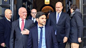 Pullaro junto a Bonfatti y Perotti